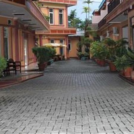 Fujita Papua Hotel Manokwari Exteriör bild